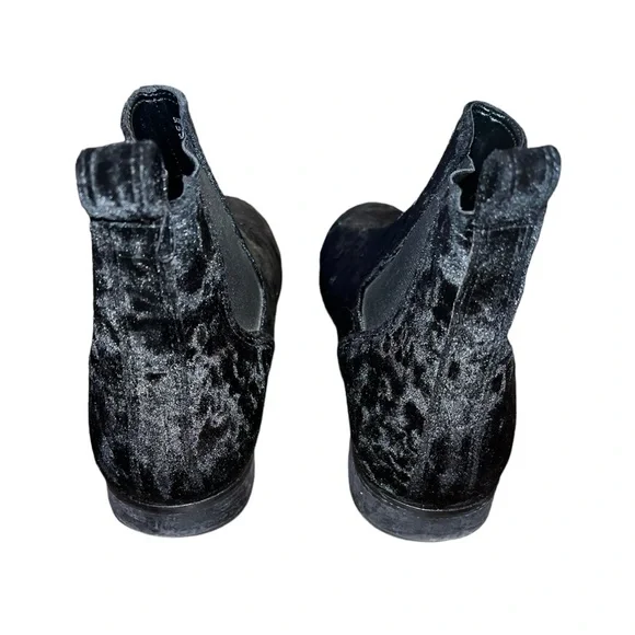 Urban Outfitters Velvet Chelsea Boots Size 9 - Picture 5 of 7